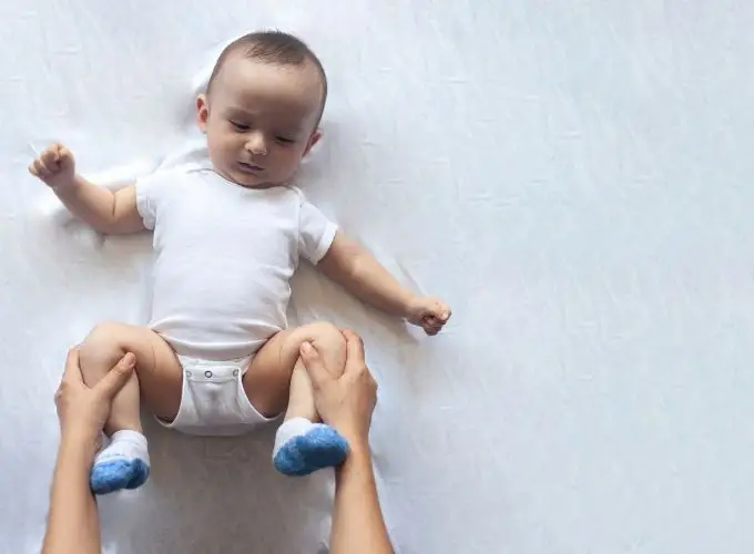 babies-torticollis - Perfect Balance Medical Center babies-torticollis