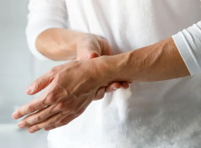 wrist pain - Perfect Balance Rehabilitation Centre wrist pain